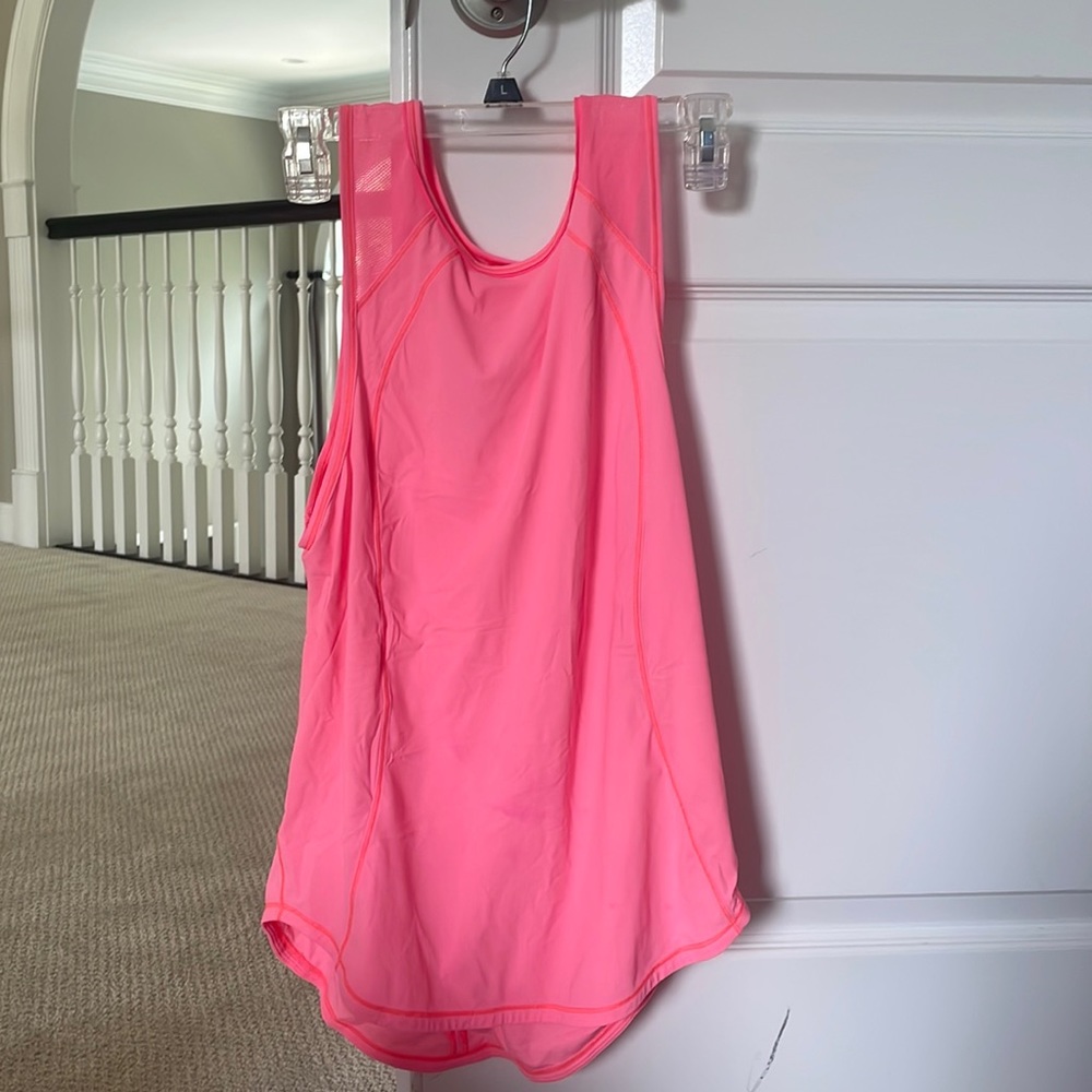 Women’s lululemon tank top